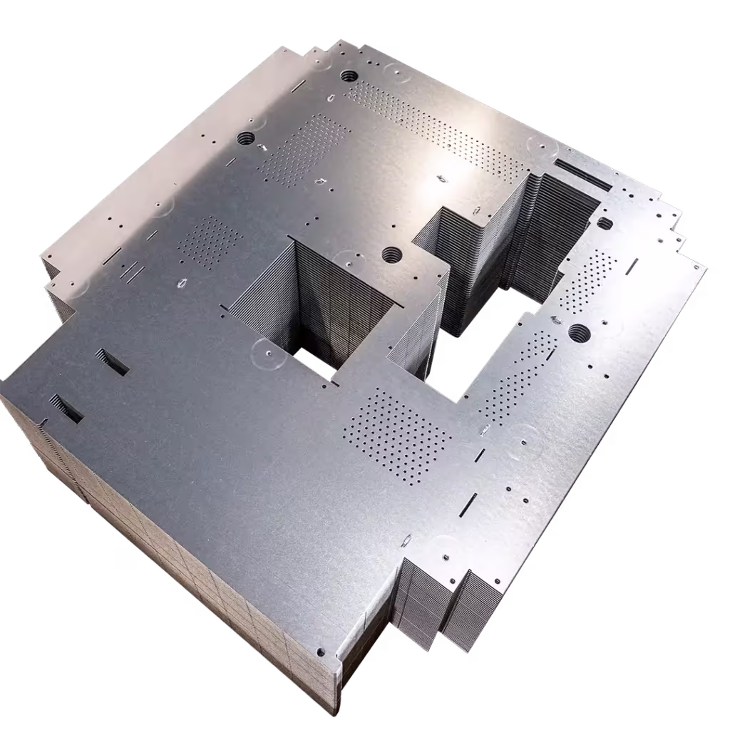 Platine gestanzt mit Gewindedüsen und Kabelbrücken